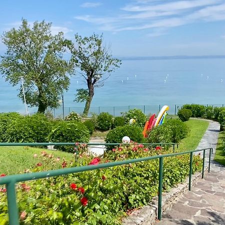 On The Beach Lake View Manerba del Garda Exterior photo