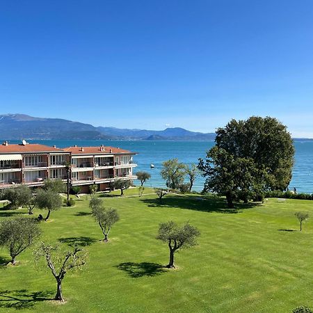 On The Beach Lake View Manerba del Garda Exterior photo