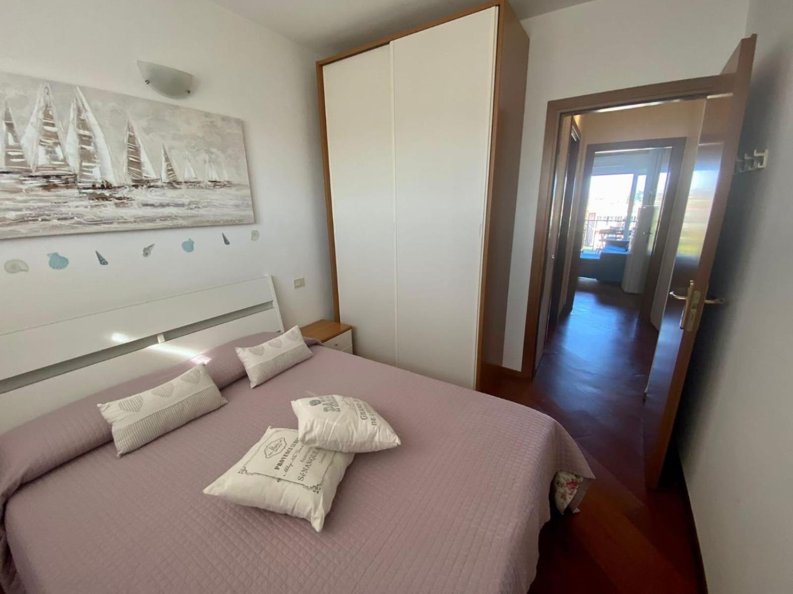 On The Beach Lake View Manerba del Garda Exterior photo